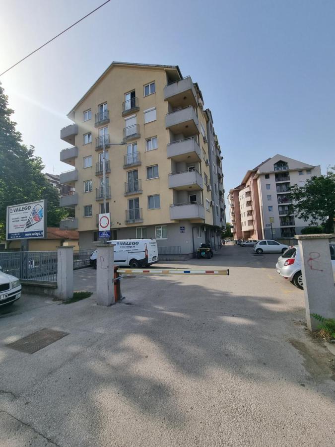 Apartments D&D Požarevac エクステリア 写真