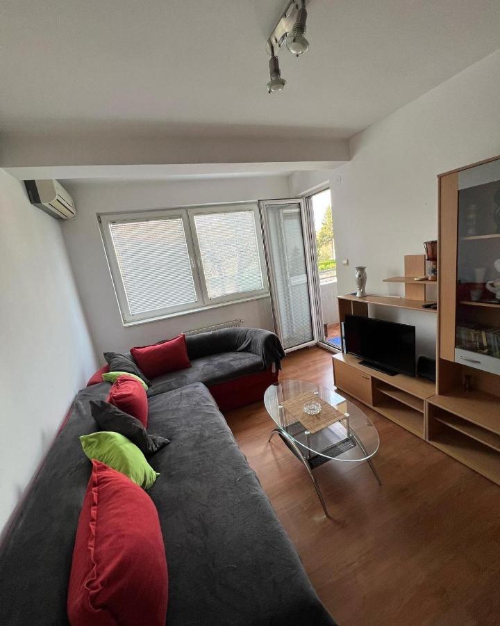 Apartments D&D Požarevac エクステリア 写真